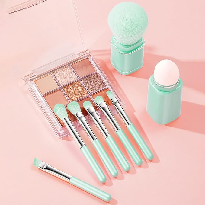 Portable Retractable Makeup Brushes Set 8 in 1 Travel Beauty Sponge All in One Make Up Brushes Set Angled Brush, Lip Brush, Eyeshadow Brush, Foundation Blending Powder Brush (Green)